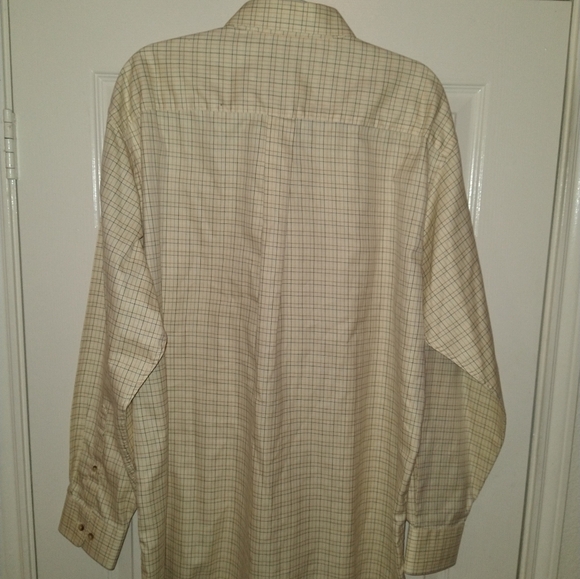 Jos A Bank Traveler's Collection Long Sleeve Button Down Shirt Men's sz Large. - Picture 4 of 5